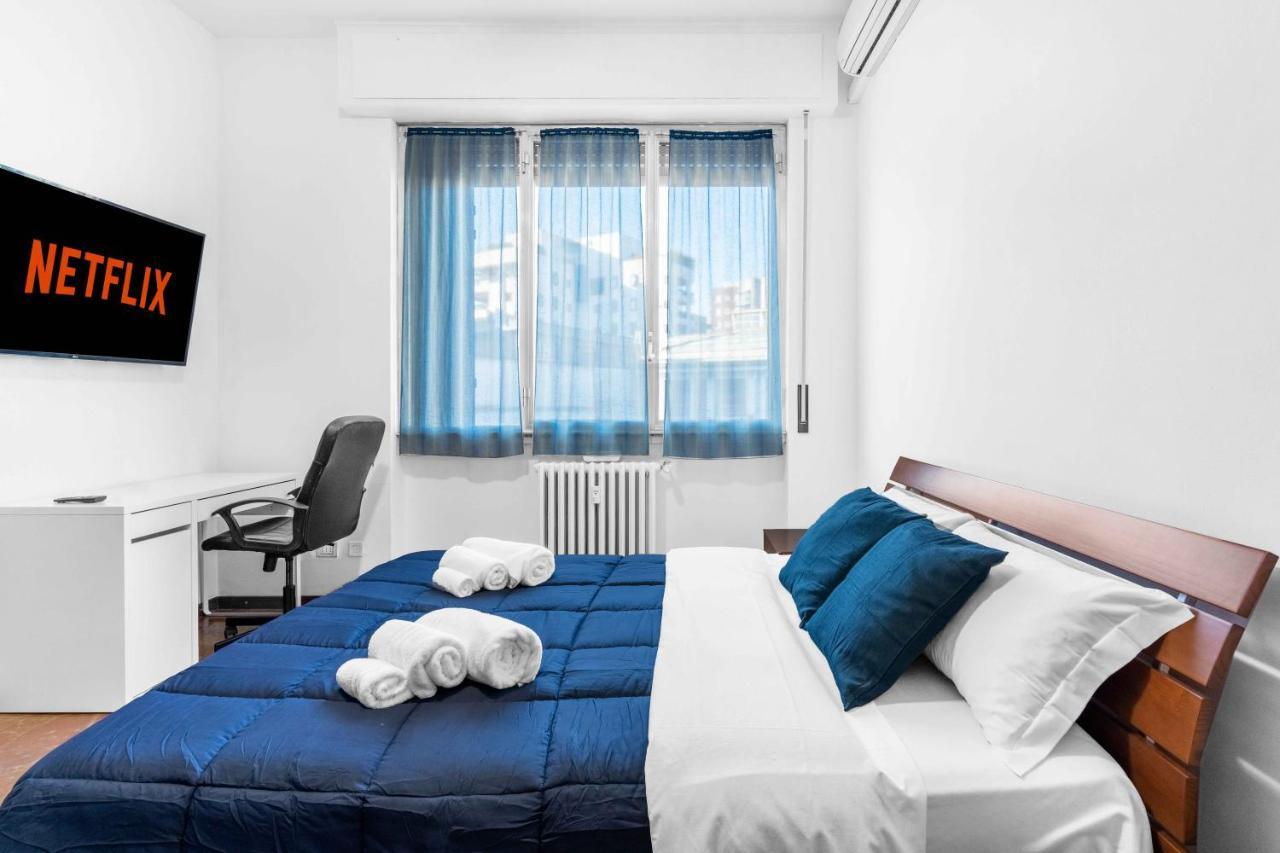 Ferienwohnung Zona Navigli - Smart House Con Tv 50 E Fast Wifi Mailand Exterior foto